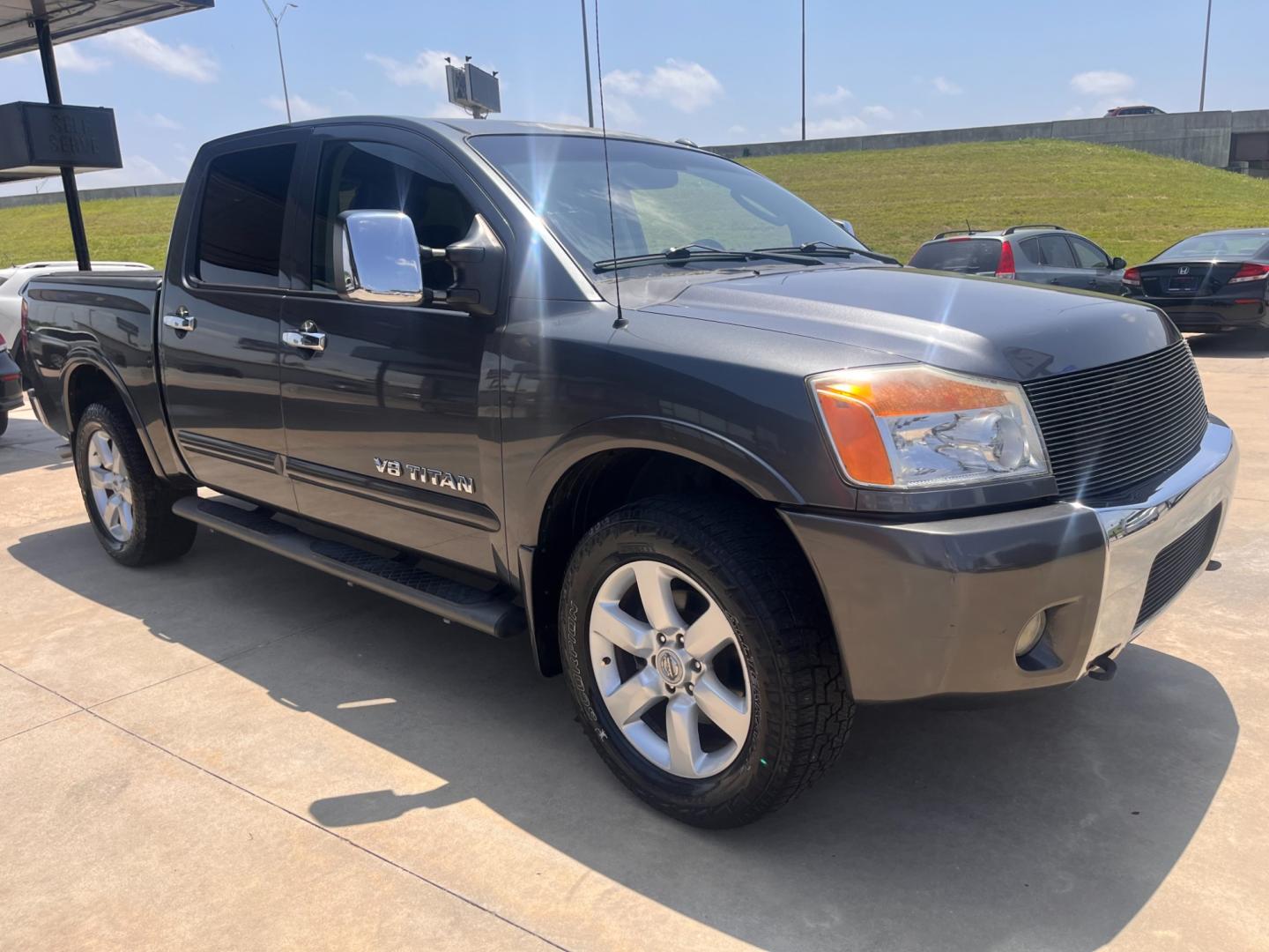 2011 GRAY NISSAN TITAN S; SL; PRO-4X; PRO-4X Crew Cab 4WD SWB (1N6AA0EC2BN) with an 5.6L V8 DOHC 32V engine, 5-Speed Automatic transmission, located at 8101 E. Skelly Dr., Tulsa, OK, 74129, (918) 592-3593, 36.121891, -95.888802 - Photo#1